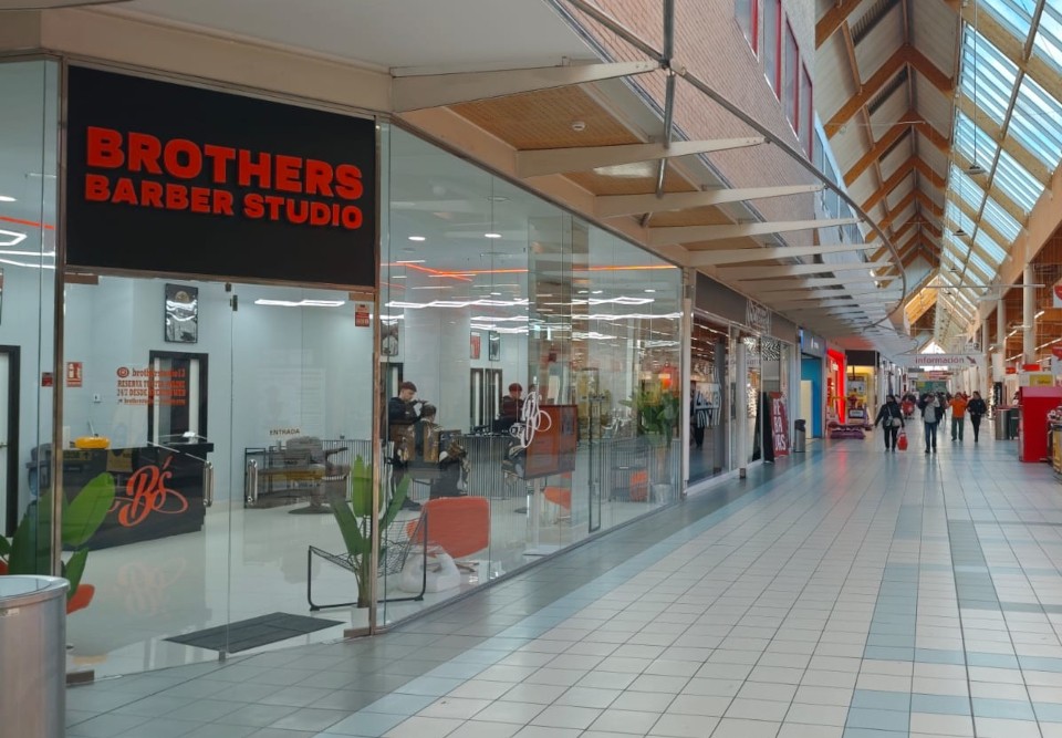 BROTHERS BARBER STUDIO